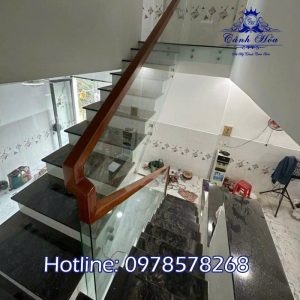 Cầu Thang Kính CTK-05