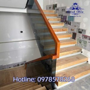 Cầu Thang Kính CTK-08