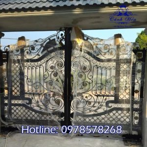 Cổng Sắt Nghệ Thuật CSN-08