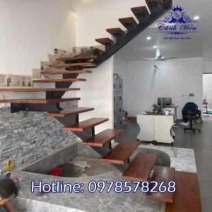 Cầu Thang Xương Cá